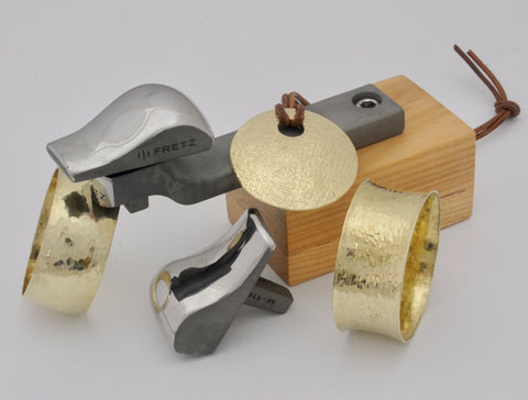 Fretz, Limited Edition Multi Tasker Stake Set